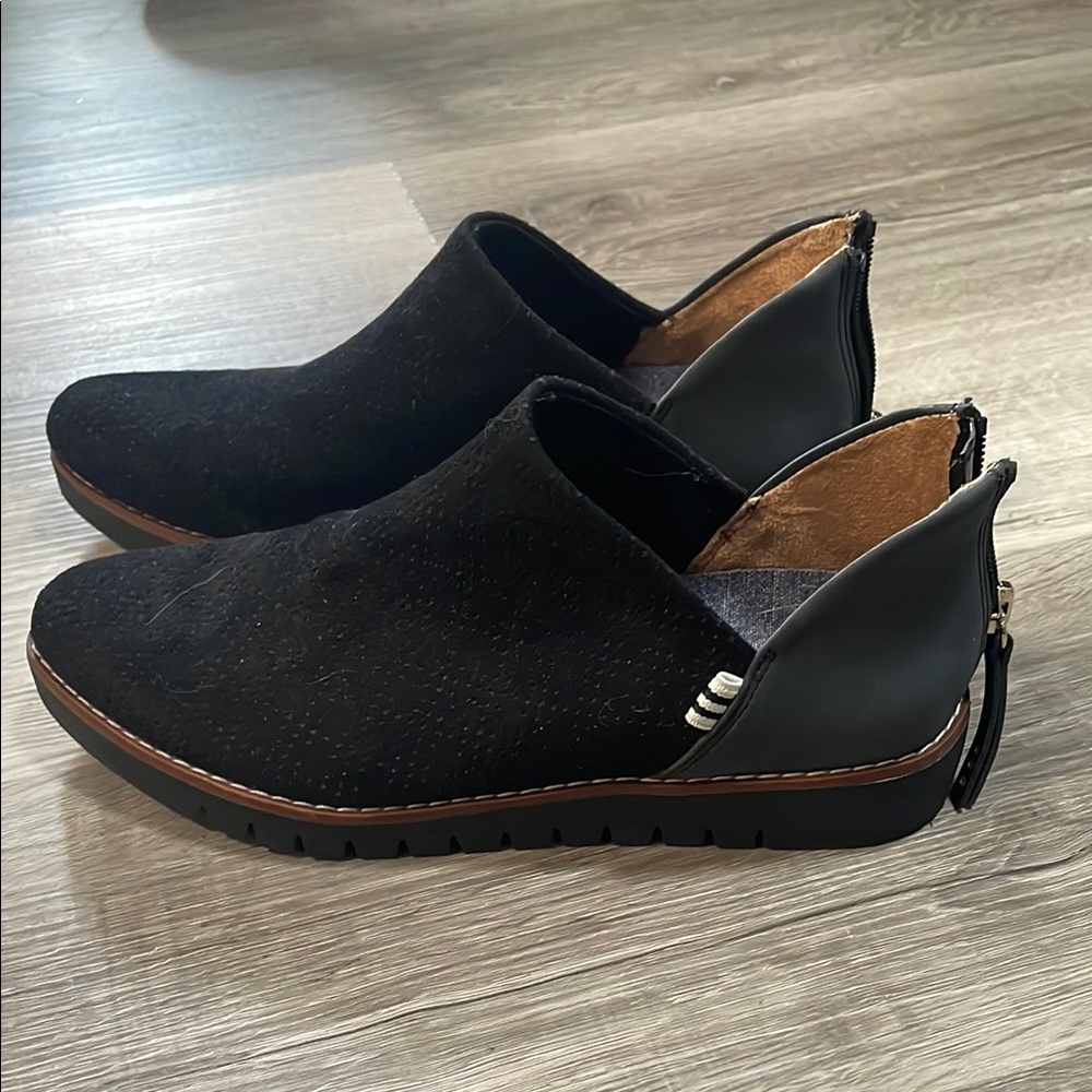 Dr. Scholl's Black Mules Comfortable Clogs
